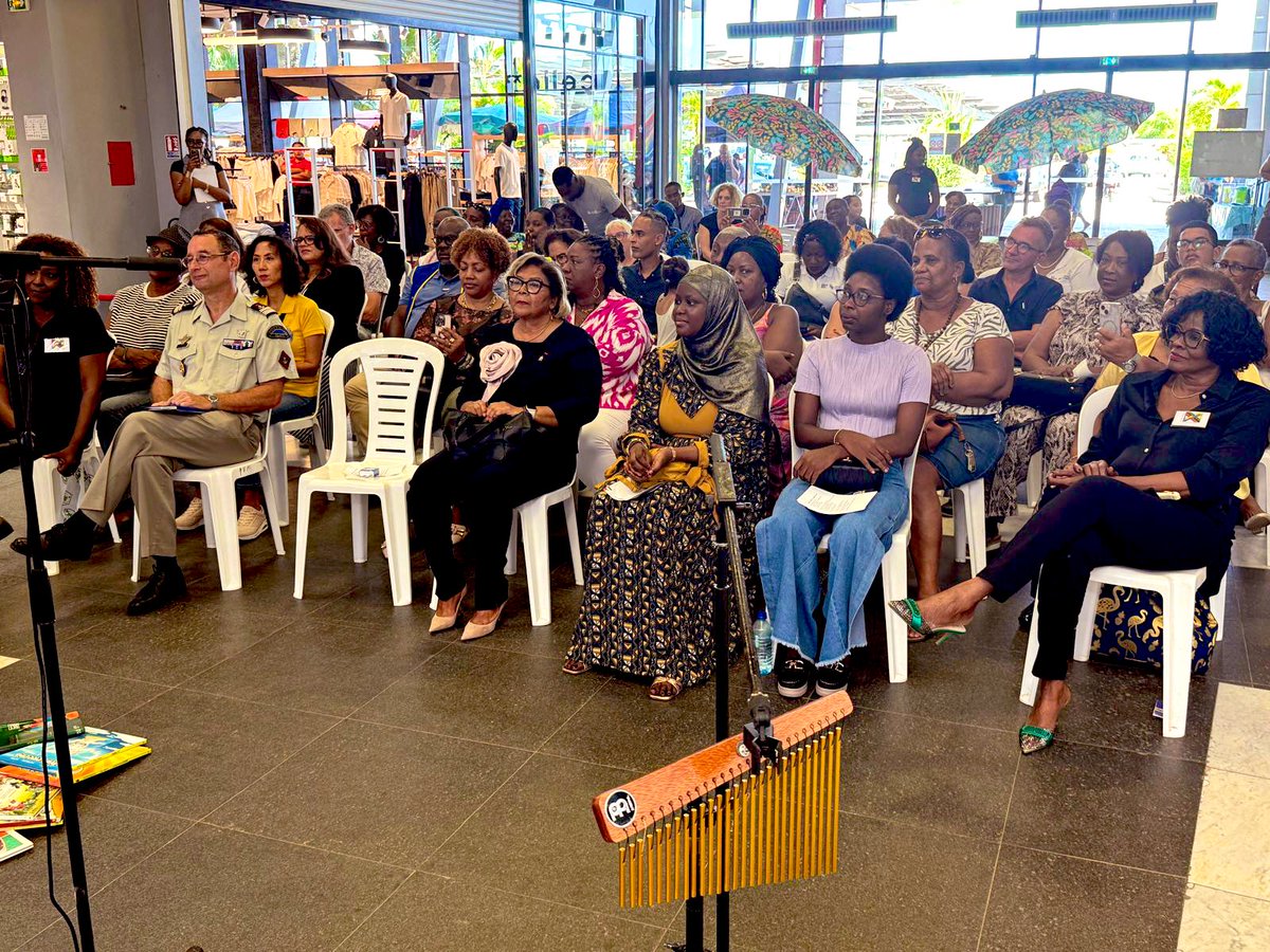 En tant que marraine, j’ai participé ce matin à l’ouverture de la Journée nationale d’actions contre l’illettrisme, à Family Plaza. Lutter contre l’illettrisme, c’est défendre l’égalité, la dignité et l’avenir de chacun. #Guyane #JNAI