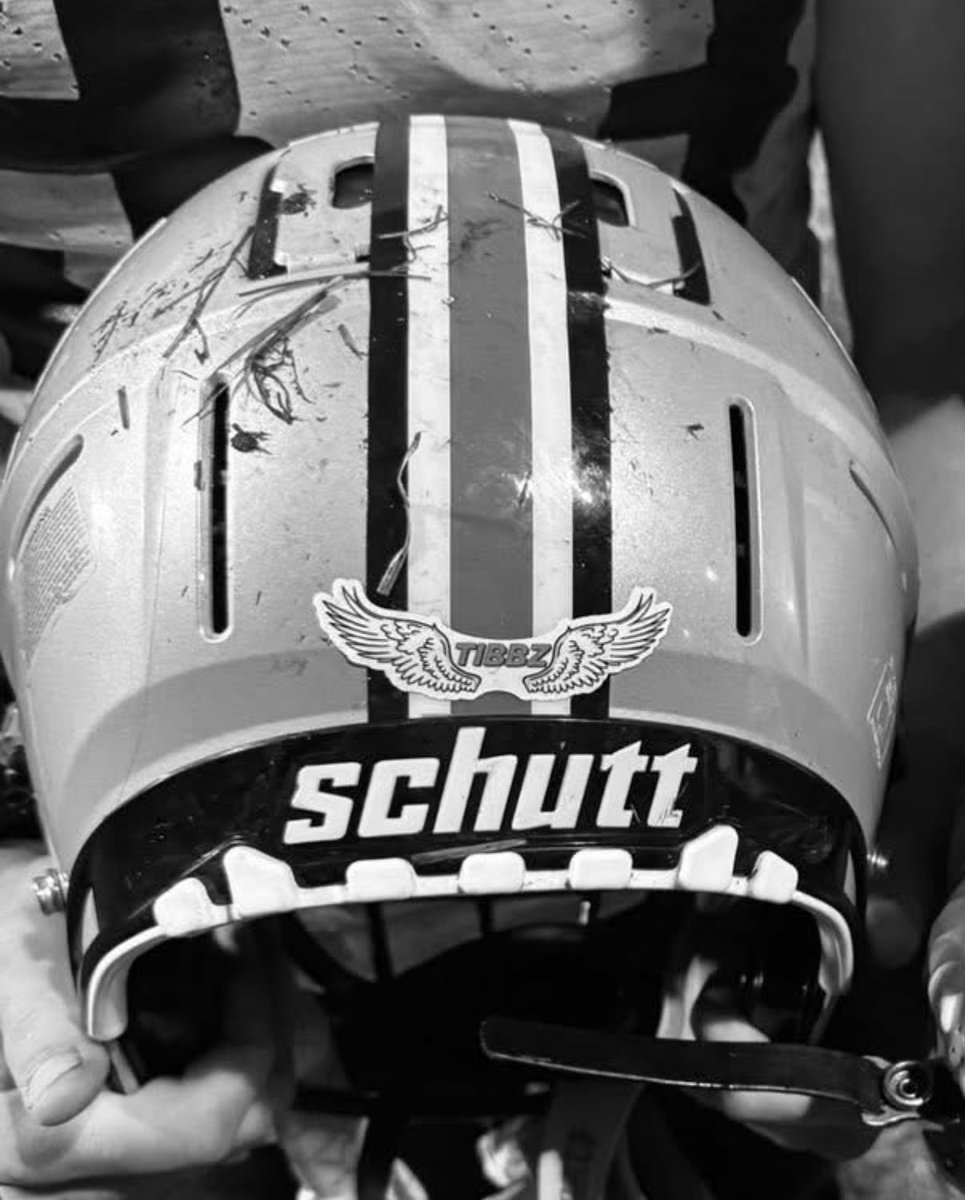 davecpeterson's tweet image. It's been a rough week for the Thunderbird community, as we lost a senior in a tragic car accident on Tuesday. The football team added a sticker to their helmets to honor their classmate, Cash Tibbetts! #LLCT