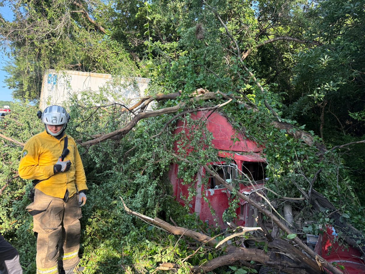 Protección Civil Estatal Colima tweet media