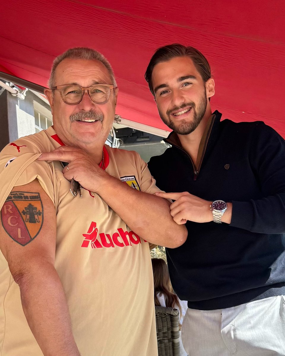 AntoineContrant's tweet photo. Aujourd’hui c’est derby ! ⚽️
🔥 RC Lens - Lille OSC 🔥

De Bourbourg au stade Bollaert, tous en sang et or ❤️💛 #AllezLens #RCL

PS : Amis Lillois on vous aime aussi 🫶🏻(surtout depuis que vous avez le meilleur buteur français de l’Histoire #Giroud 🇫🇷) https://t.co/ii9kyS9WWy