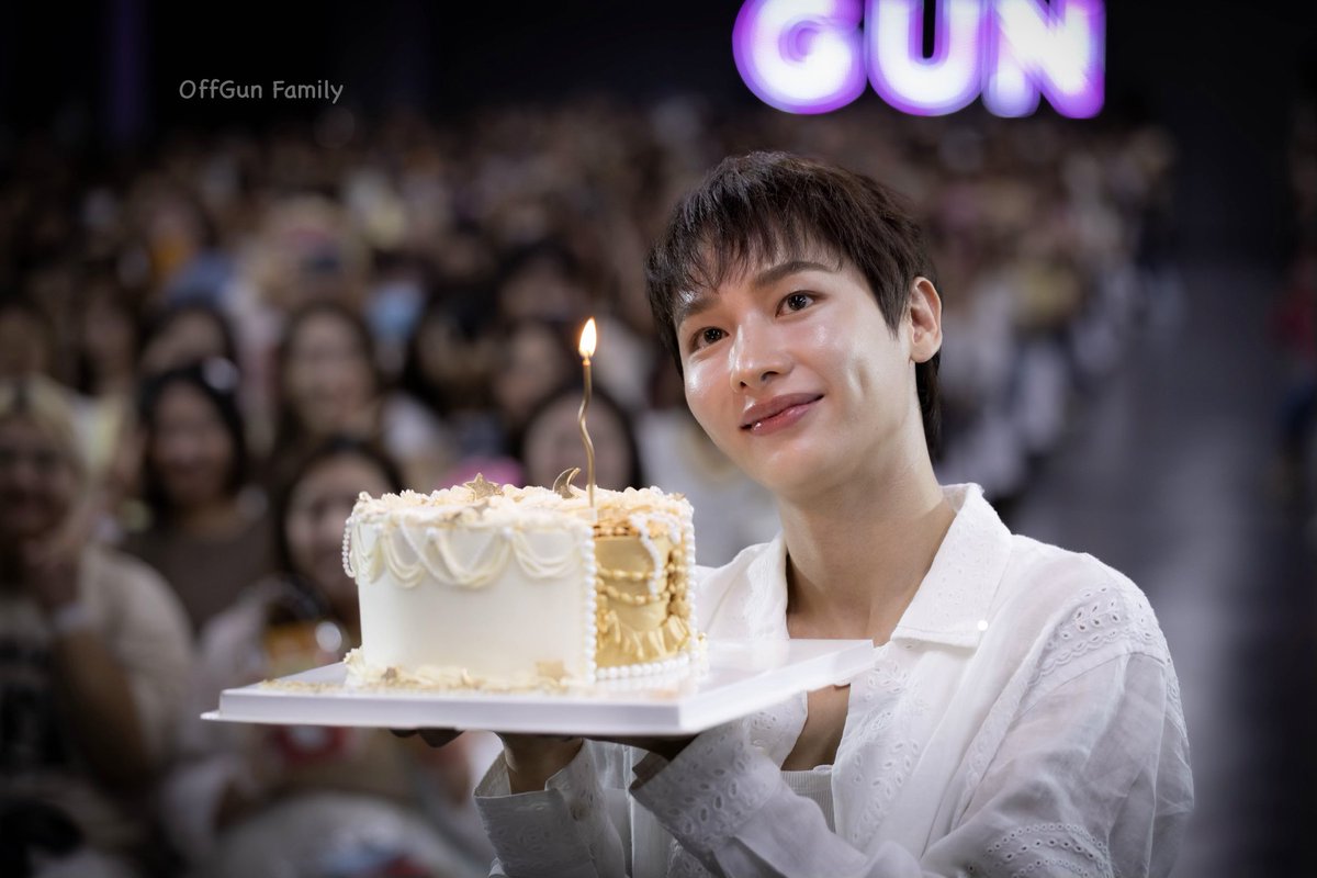 offgun_family's tweet photo. วันนี้มีความสุขที่สุดเลยคับบ เบิร์ดเดย์บอยของอุนแม่ 🫶🏻💚🥹 @AtthaphanP 

GUN BD GATHERING 2025
#UNBEGUN2025
#กันอรรถพันธ์ #GunAtthaphan https://t.co/RwYDfkJ4Iy