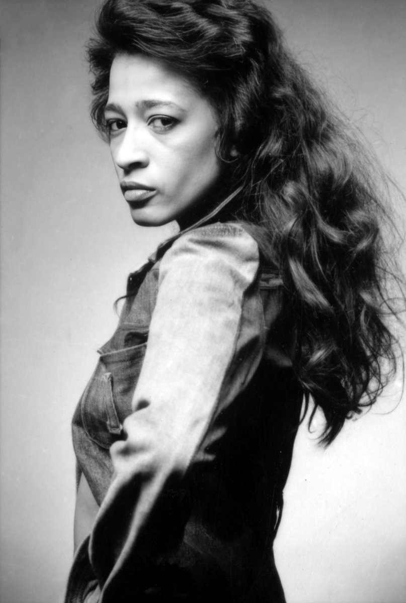 “So when you hear my voice, just smile and remember, you can go through hell and still survive.” -Ronnie

📸 Larry Lapidus