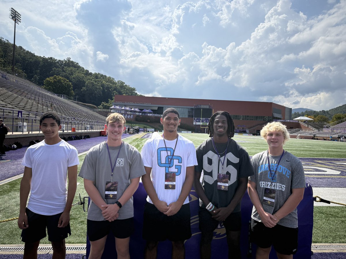 In rain delay but representing <a href="/OakGroveGrizzFB/">Oak Grove Football</a> waiting with <a href="/eli_fulcher2026/">EliFulcherKicking</a> <a href="/MalikHairston5/">Malik Hairston</a>, <a href="/TreadwayGrayson/">Grayson Treadway</a> and <a href="/nate_johnson692/">Nate Johnson</a> to watch <a href="/CatamountsFB/">Western Carolina Football</a> vs Samford. 

Thanks <a href="/Mayer1211/">James Mayer</a> for the invite!!