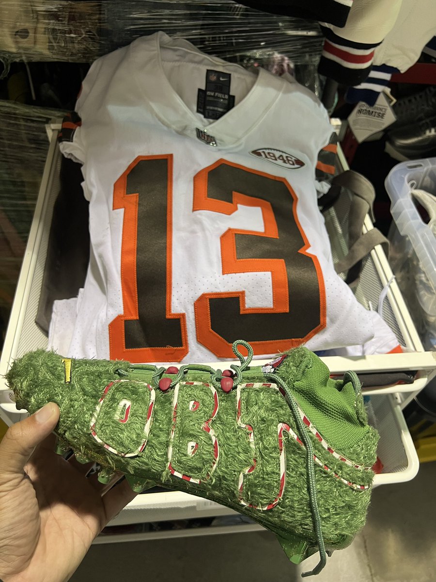 izzycreatezz's tweet image. POV: you work in @obj’s closet😤🔥