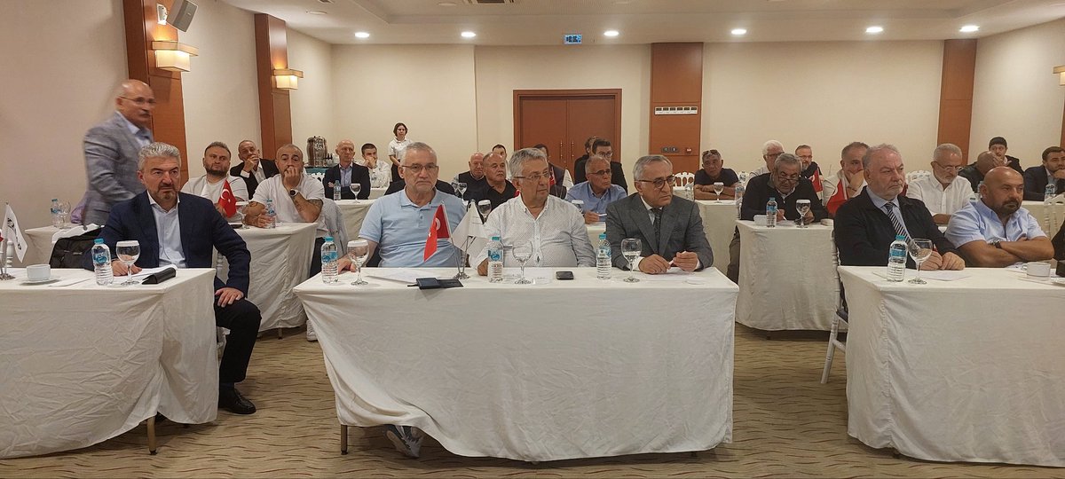 Yön.Kur.Bşk. Suat Öztürk Yassı Çelik İhracaat ve Sanayicileri Derneğinin Elazığ'da gerçekleitirişen 35.Anadolu çelik toplantısının özel konuğu oldu. Yön.Kur.Bşk. Suat Öztürk  Elazığ OSB de yapılan üretimler, faaliyetler ve sosyal tesisler hakkında bilgilendirmelerde bulundu.