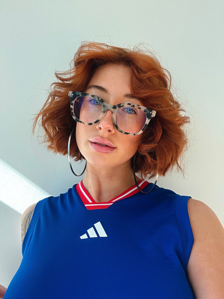 Left pic just popped up in my memories. 21 vs 31. Same but different