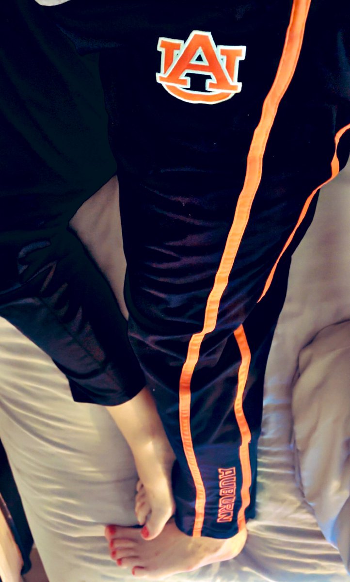 leeeahhhhh's tweet image. It’s in the details. #WDE #Auburn 💙🧡🦅 #ForTrey