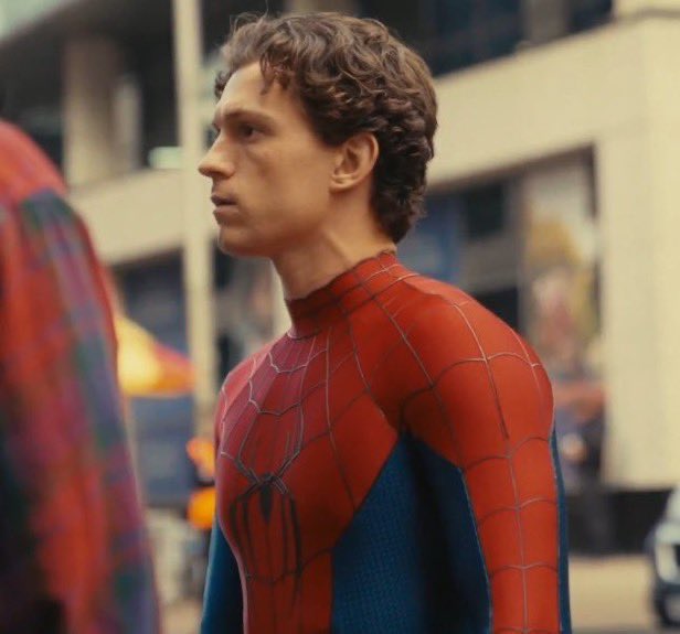 cosmic_marvel's tweet image. Tom Holland says his new Spider-Man suit is “a lot comfier than anything I’ve worn in the past.”

“The new suit is really designed in a completely different way to the previous iterations. It’s a lot more flexible, so we can kind of lean into different sides of the character that…