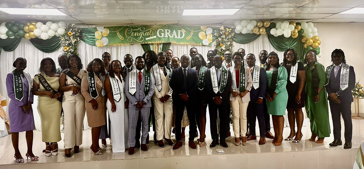 Ils ont affronté une crise sans précédent, deux évacuations, l’éloignement de leurs familles et le découragement.
Aujourd’hui, les spécialistes de la promotion Paul Farmer portent l’avenir des soins de santé en Haïti.
#promotionpaulfarmer