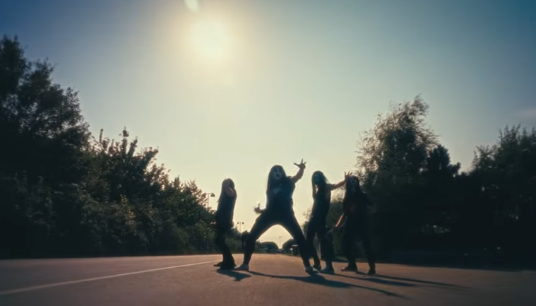 JeI_SoL's tweet photo. https://t.co/J19feLBmxp
Royal Republic - Stayin' Alive (Official Video) https://t.co/pdG4ysg5v8