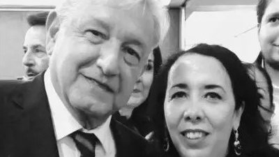 FarroRobot's tweet photo. AMLO es un corrupto que se rodeó de corruptos para robar a manos llenas. https://t.co/1cwnOQDOS6