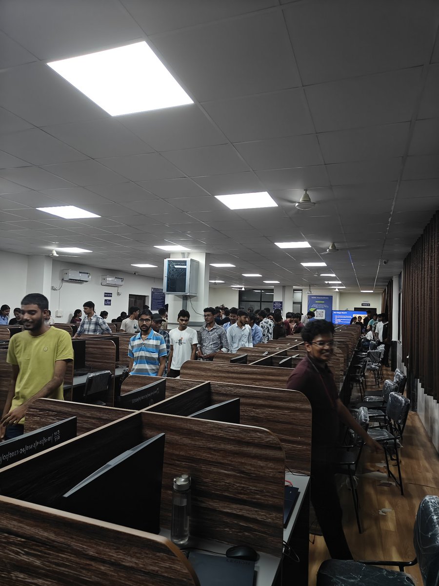 AaronDeodhar's tweet image. Had a great day at hackathon today!! Loved it!! Thanks for helping us, learned a lot of things...!! 
@utkarsh_sarode
@_dakshdatalkar
@Yash__Balpande
@nikhil_aparajit
@shardeum
 #ProofOfCommunity
#MiniHackathon