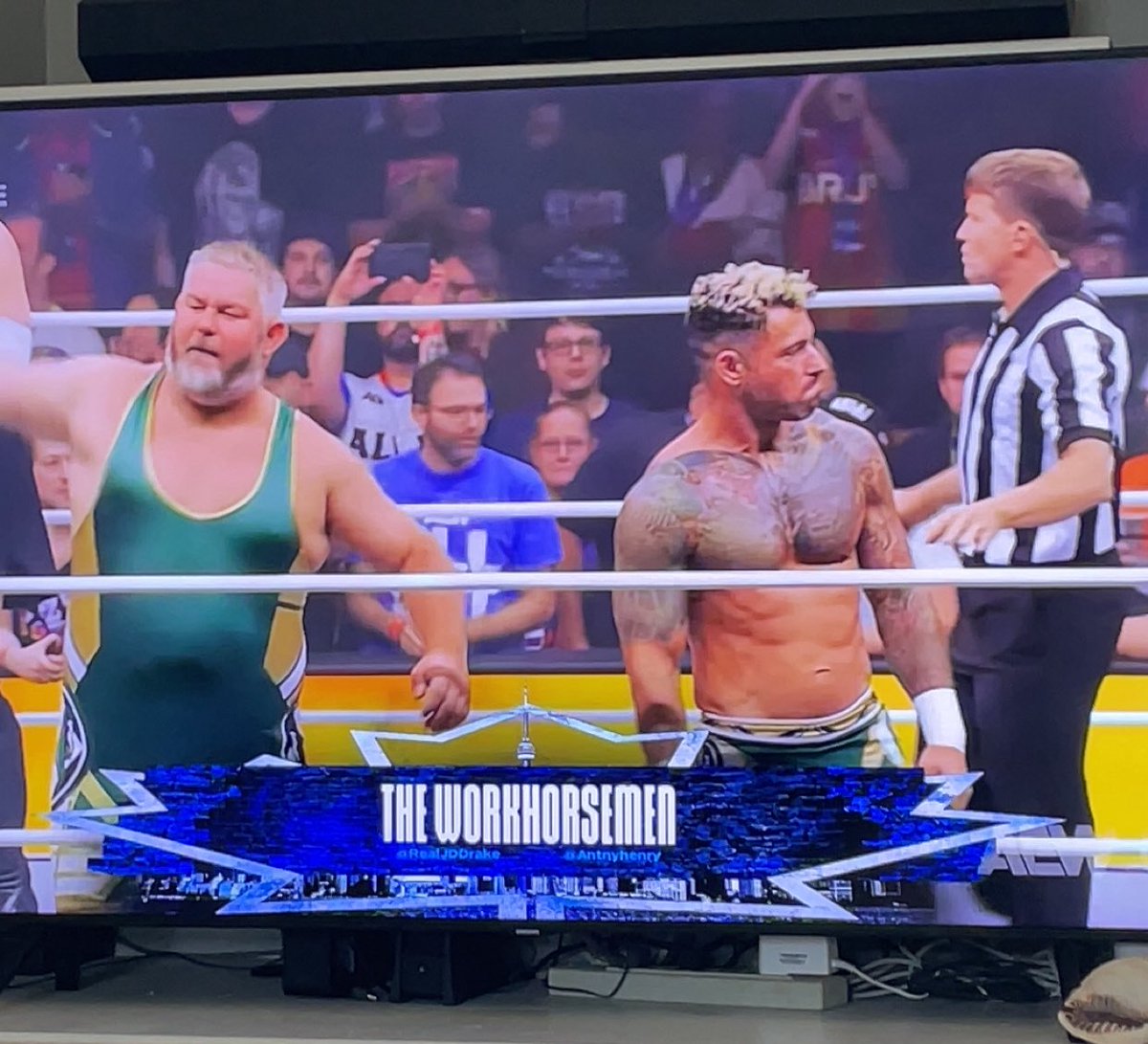 Samantha_1713's tweet photo. More Workhorsemen, please &amp; thank you. 

#AEWTailgateBrawl https://t.co/klxpAcAB4r