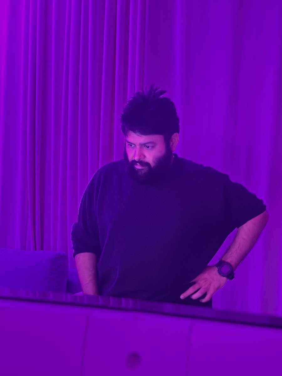DVVMovies's tweet photo. THE-MAN 

is on a mission 🔥🔥🔥

Motham pothaaaru…..🧨💯 
#OG #TheyCallHimOG

#OGTrailer tomorrow at 10:08 AM. https://t.co/2UHXjXMTXb