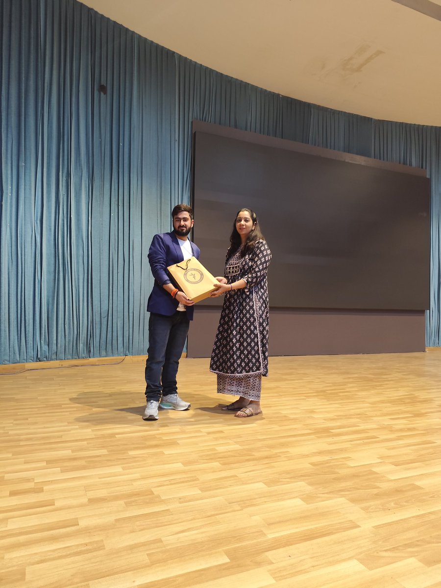 mbcse50's tweet image. Loved interacting with students at Delhi Technical Campus! 🚀 Spoke about blockchain, Web3 &amp;amp; AI. Amazing to see the curiosity and energy of young minds stepping into tech.
@TheAceDtc @Delhi_technical