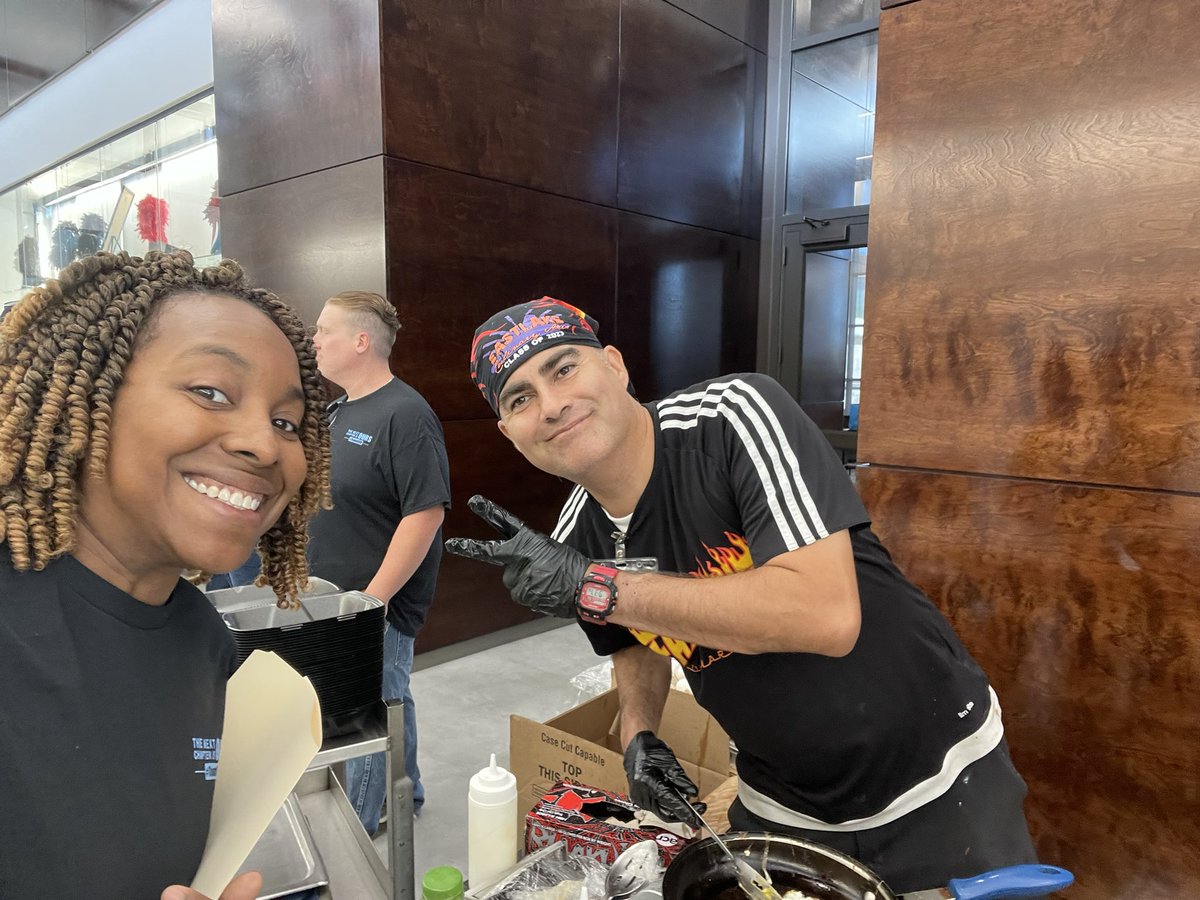 #ALLIN for Walk for Success this morning! Great breakfast provided by Chef Rubio and <a href="/EHSCulinaryArts/">Eastlake Culinary</a>!