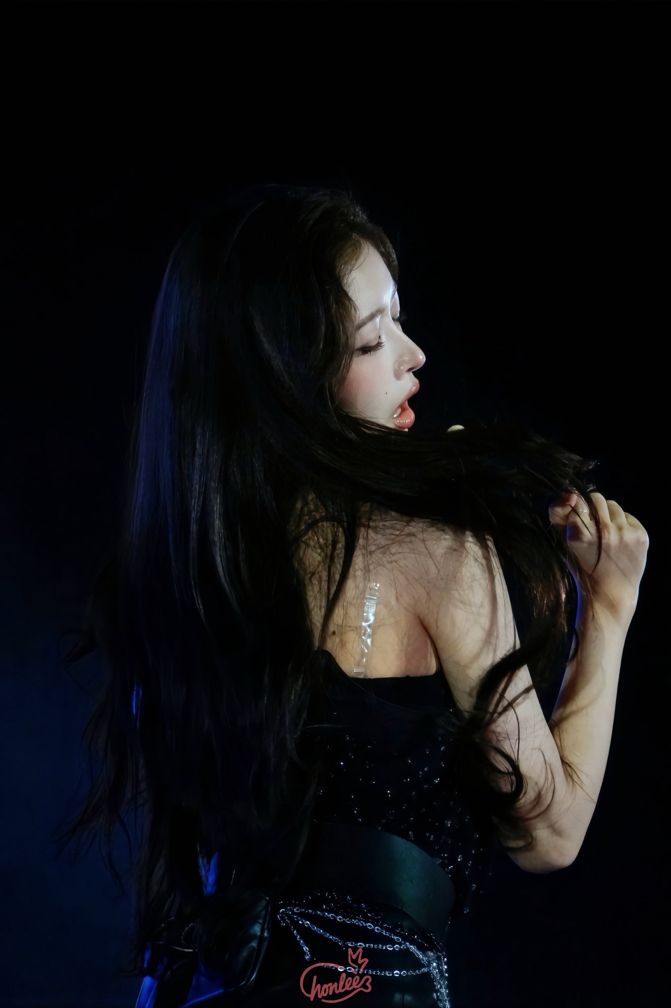 G1TyRfhbQAAs7dA?format=jpg&name=large