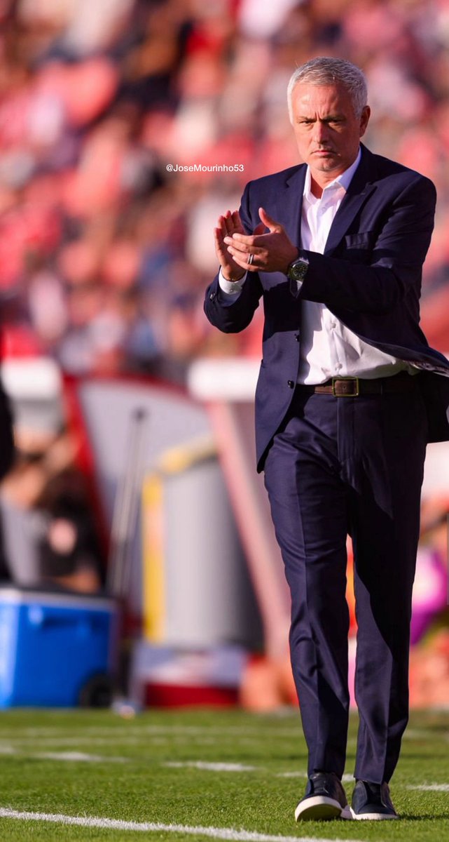 Josemourinho53's tweet image. The best Coach in the Portugal, and in the History ♥️♥️👑🦅&apos;

#Mourinho
#JoséMourinho
#Benfica