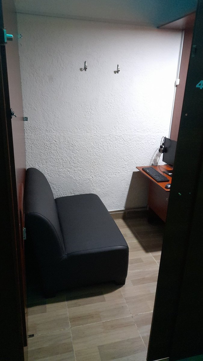 bienvenidos cabinas privadas de internet son cabinas privadas de internet para ver videos y chat interno para comunicarse con la misma gente que ingresan a las otras cabinas para interactuar. 
TIENEN GLORY HOLE !
CALLE 62 #13-31 CHAPINERO
AV.PRIMERA DE MAYO #18 -22Restrepo