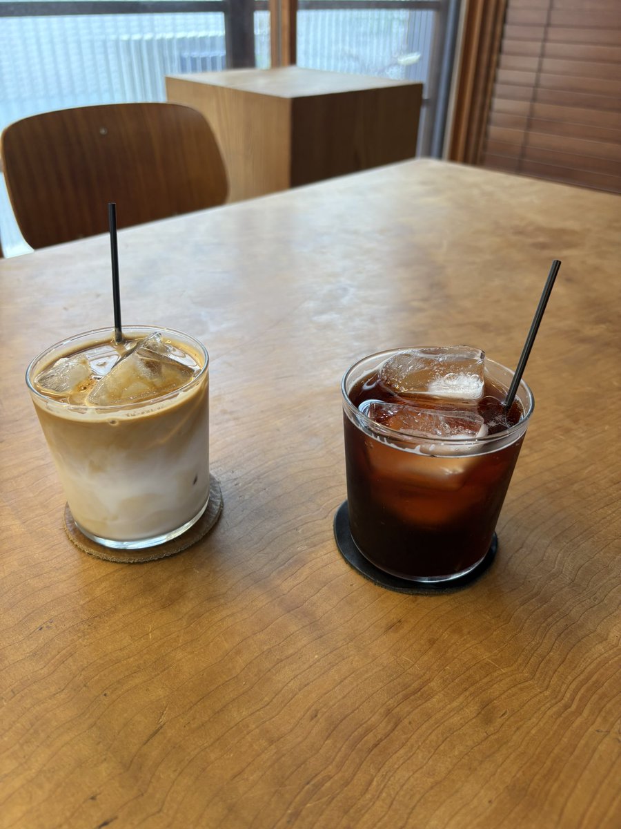 s_ran17's tweet photo. 初台から代々木八幡、笹塚🚶‍♀️
ランチはベトナム料理でカオマンガイ🥘、ビール🍺注文、テイクアウトは1,000円台、店では2,000円台という設定、その後、笹塚でサンザシジュース 、炭酸割りで休憩🍹美容室が併設しているベーグル屋🥯
#ヨヨナム　#knof https://t.co/1mFStQrPHC