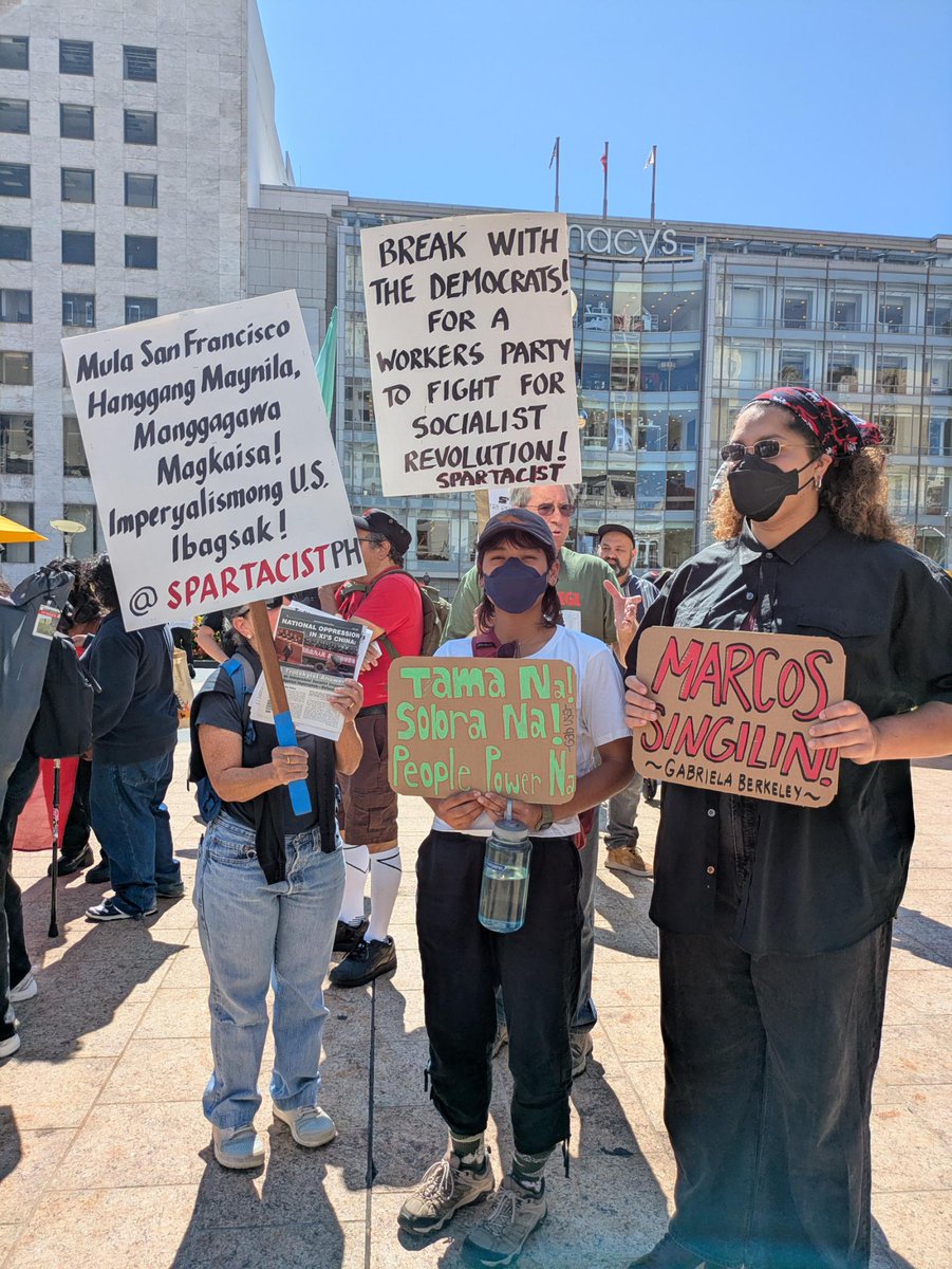 Mga Spartakista sa San Francisco CA lumahok noong Sept 19 sa martsa laban sa papatinding okupasyong militar ng U.S. sa Pilipinas. Iisa ng kaaway ng uring manggagawa sa U.S. at masang anakpawis sa Pilipinas! Mula S.F. hanggang Maynila, manggagawa magkaisa! #ImperyalismoIbagsak!