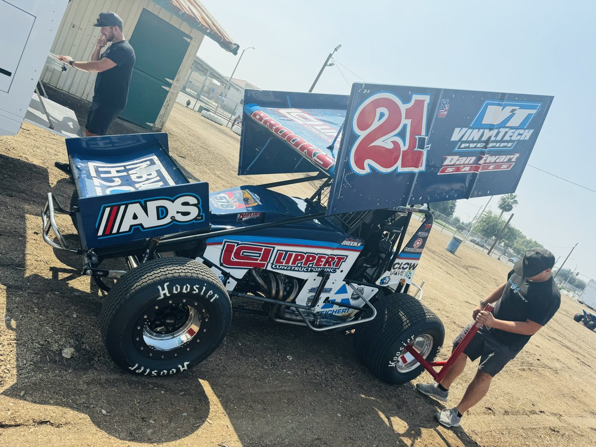 WorldofOutlaws's tweet image. Last Saturday @LcBrooks60 took the Hamilton/@TinerHirstEnt #21L to a $10,085 victory at @PvilleSpeedway!

Now the Rio Oso, CA native is set for his first World of Outlaws @NosEnergyDrink Sprint Car appearance of the year at @TulareRaceway, where he owns three top-5 finishes.