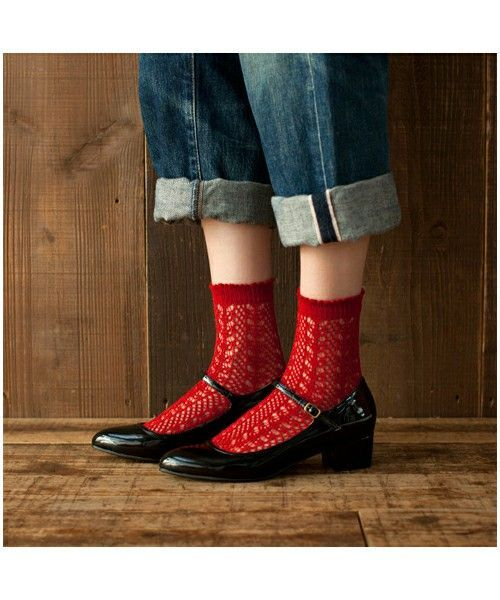 Mmmmood_com's tweet photo. Red socks for fall fashion https://t.co/2qhtRkvs6W