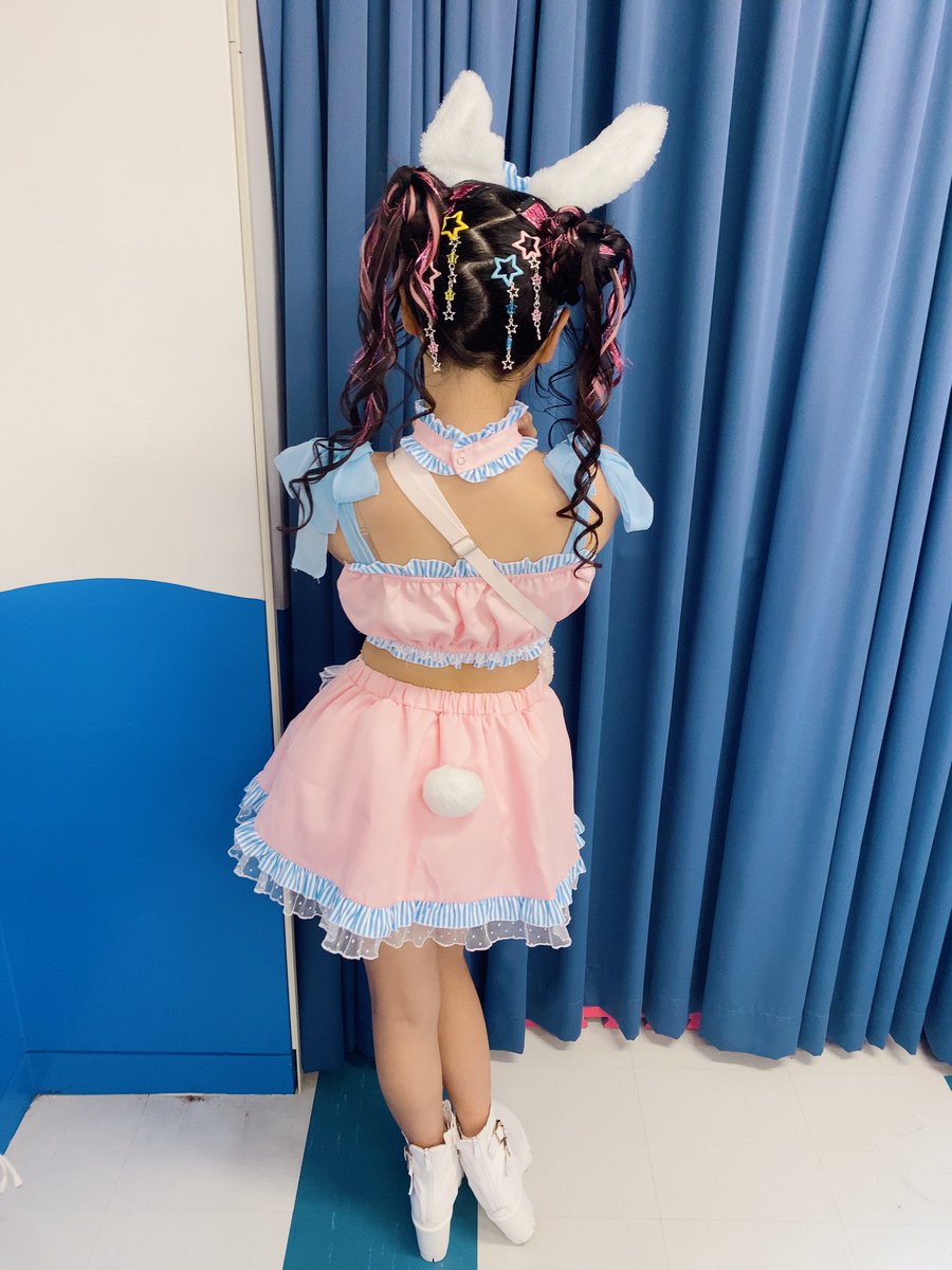 🌟おはあー🌟
昨日はエンタメラボたーくさん応援隊💖見守り隊💖ありがと❣️
ファンのみんなのおかげで♡なんとぉ🌟ベストスマイルグランプリ🏆✨いただきました💖
3連ぱ❣️幸せ〜です❣️
今日は渋谷アイゲキさん✨ダンチャレ✨からがんばるぅ💖

 #Asha
 #PRiYAnCeR
 #モニベル
 #あーたん