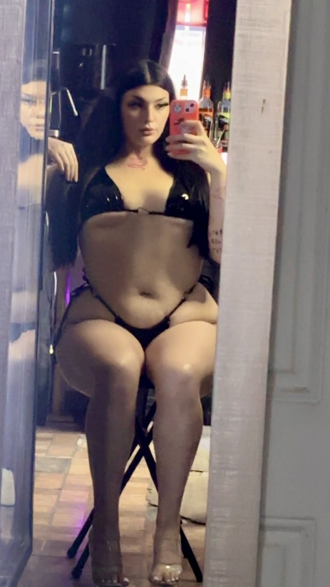 pnwsweetemma's tweet photo. Did u miss me #bikinibaristas https://t.co/Ofc6tuh5em