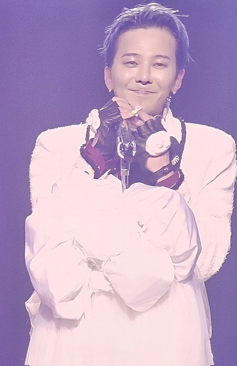 daisies4jiyong's tweet image. I miss him