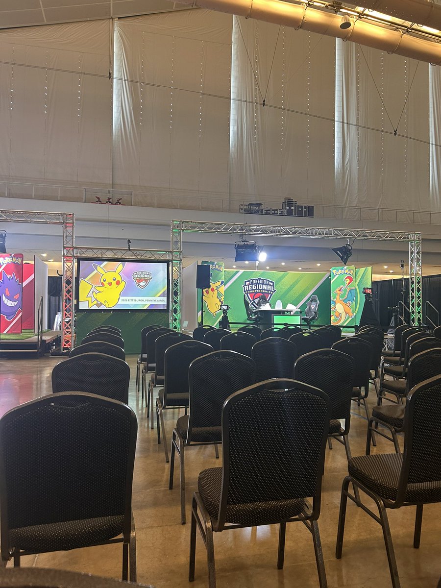 2-2 Today, In The Pittsburgh Regional! Left Earily, Due To Anxiety, &amp; Hunger. Happy To Get 2 This Time Around. 
Till Next Time! 

P.s RIP Joshdopesalot 😢😣🙂‍↔️ 
#pokemon #pokemongo #pogo