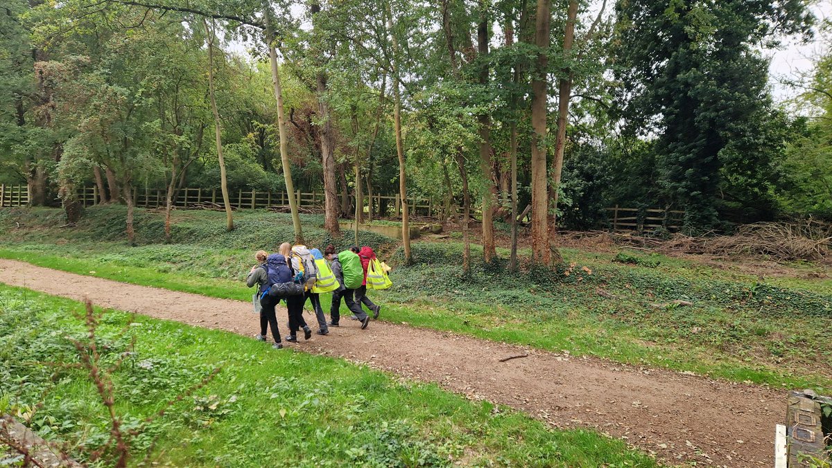 DAOSdofe's tweet image. DAOS Bronze
A great first day of the year 10s assessed expedition. All in camp enjoying great food.