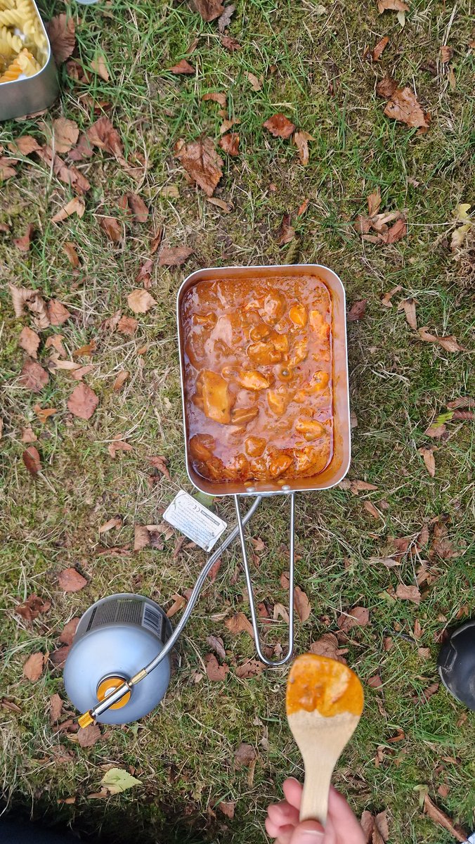 DAOSdofe's tweet image. DAOS Bronze
A great first day of the year 10s assessed expedition. All in camp enjoying great food.