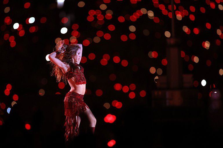 Only Shakira and Michael Jackson have taken the Superbowl stage solo during their set. Without the presence of any instrument or background dancer.

The level of talentry required to carry the attention of 100 M people watching only you. Oh Shakira, you reign mother.