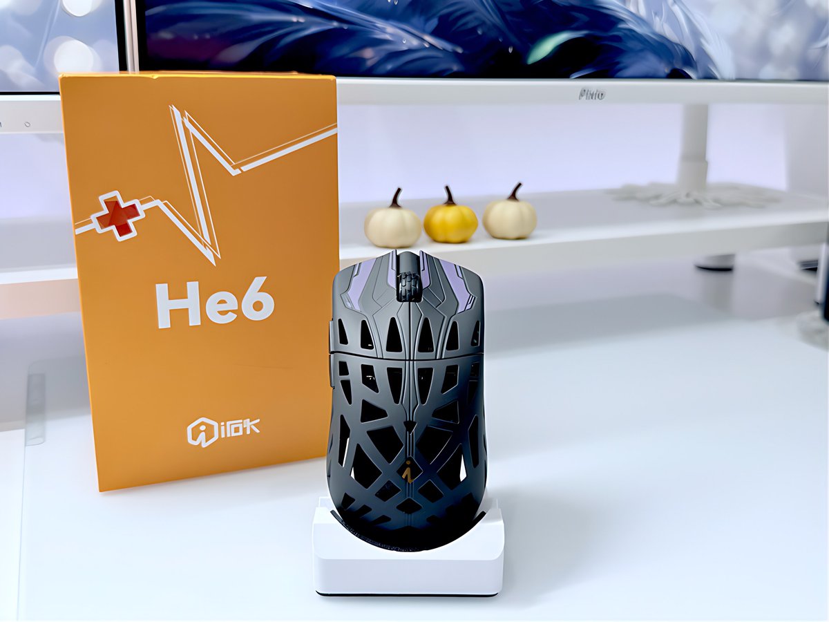 Chiinee22's tweet photo. 【PR】
新製品ゲーミングマウス
『IROK He6』
カーボンファイバーシェル & 中空デザイン、8Kポーリングレートの軽量マウス。お値段も手に取りやすい価格。
製品提供 : IROK 様(@irok_6 )
詳細レビュー↓
#desksetup #IROK #He6
#ゲーミングマウス #valorant https://t.co/fABVkVQ1Py