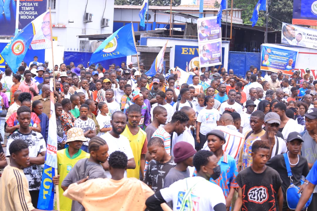 Le20/09/2025,le SG,@rbekola, a animé une matinée PÔ au siège du parti Envol,marquant ainsi la rentrée PÔ sous la visi° claire du PN,<a href="/DSESANGA/">Delly SESANGA HIPUNGU</a>.Cette rencontr s’inscrit dans le cadre de la refondat°duCongo, unprojet ambitieux visant à bâtir un avenir démocratq et prospr pr ntr pays