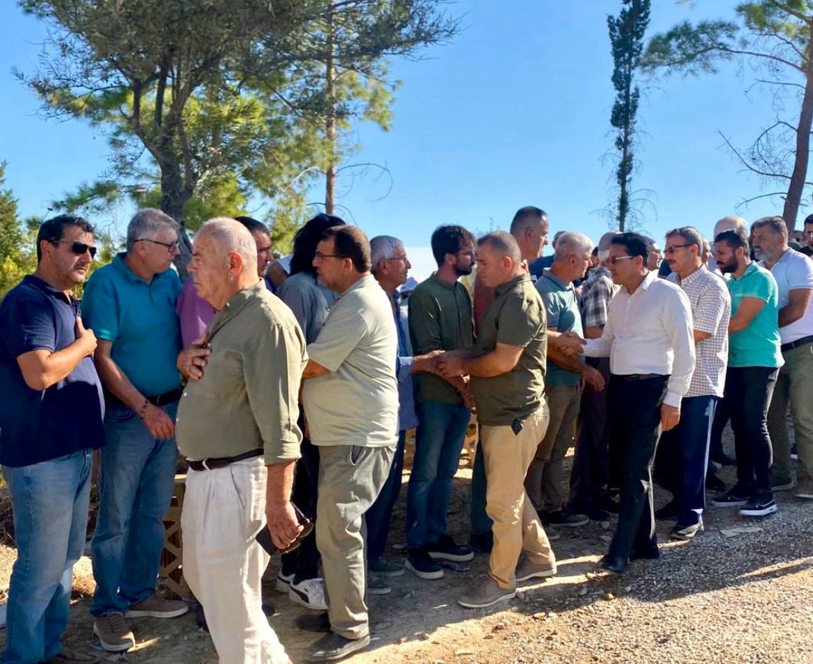 Genel Merkez Disiplin Kurulu Üyemiz Sayın Abbas Aydın ve Teşkilatımızla birlikte, Kurucu İlçe Başkanımız Ekrem Uyanık’ın vefat eden babası merhum Kamil Uyanık’ın cenaze merasimine katıldık.