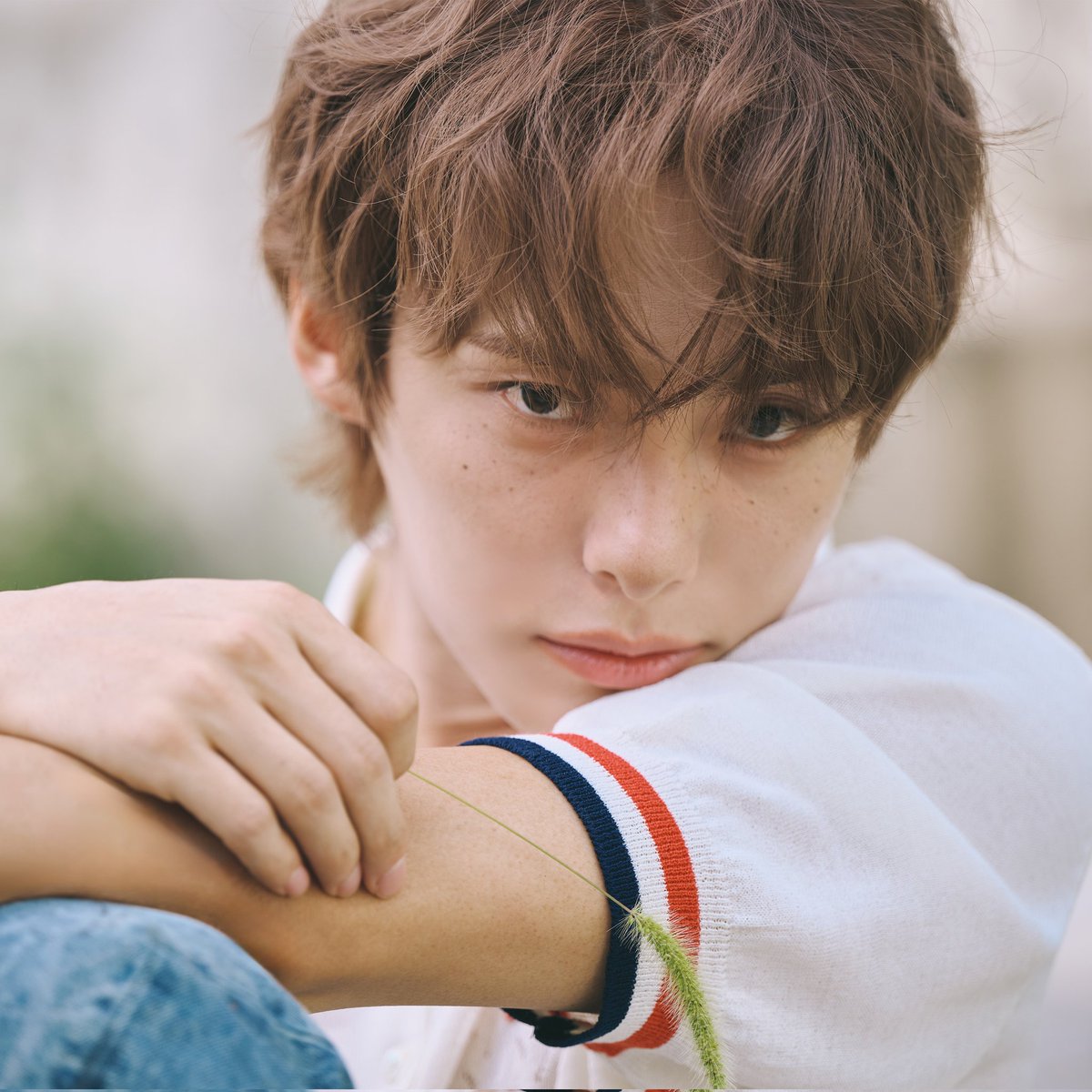 koreansales_twt's tweet image. &amp;lt;The First Day &amp;amp; Night&amp;gt; by #JUNHEE has now surpassed 2,000 copies sold on Hanteo.