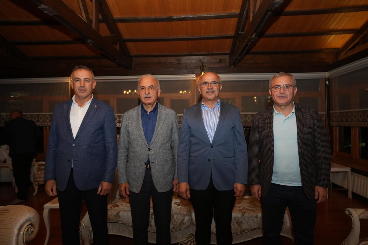 Belediye Başkanımız <a href="/ismetyildirimtr/">İsmet Yıldırım</a> ve Genel Merkez MKYK Üyemiz <a href="/hilmiturkmen34/">Hilmi Türkmen</a> ile birlikte Malatya Büyükşehir Belediye Başkanımız <a href="/samiermbb/">Sami Er</a> ’i ziyaret ettik.  
 Misafirperverlikleri için kendilerine teşekkür ediyor, çalışmalarında başarılar ve kolaylıklar dilerim.