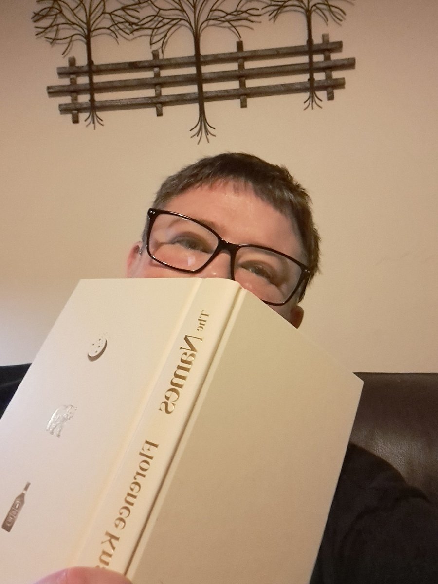 em_nightreader's tweet image. I've escaped from vinted for the evening.... phew !
Time to get back to this brilliant book
The Names by Florence Knapp