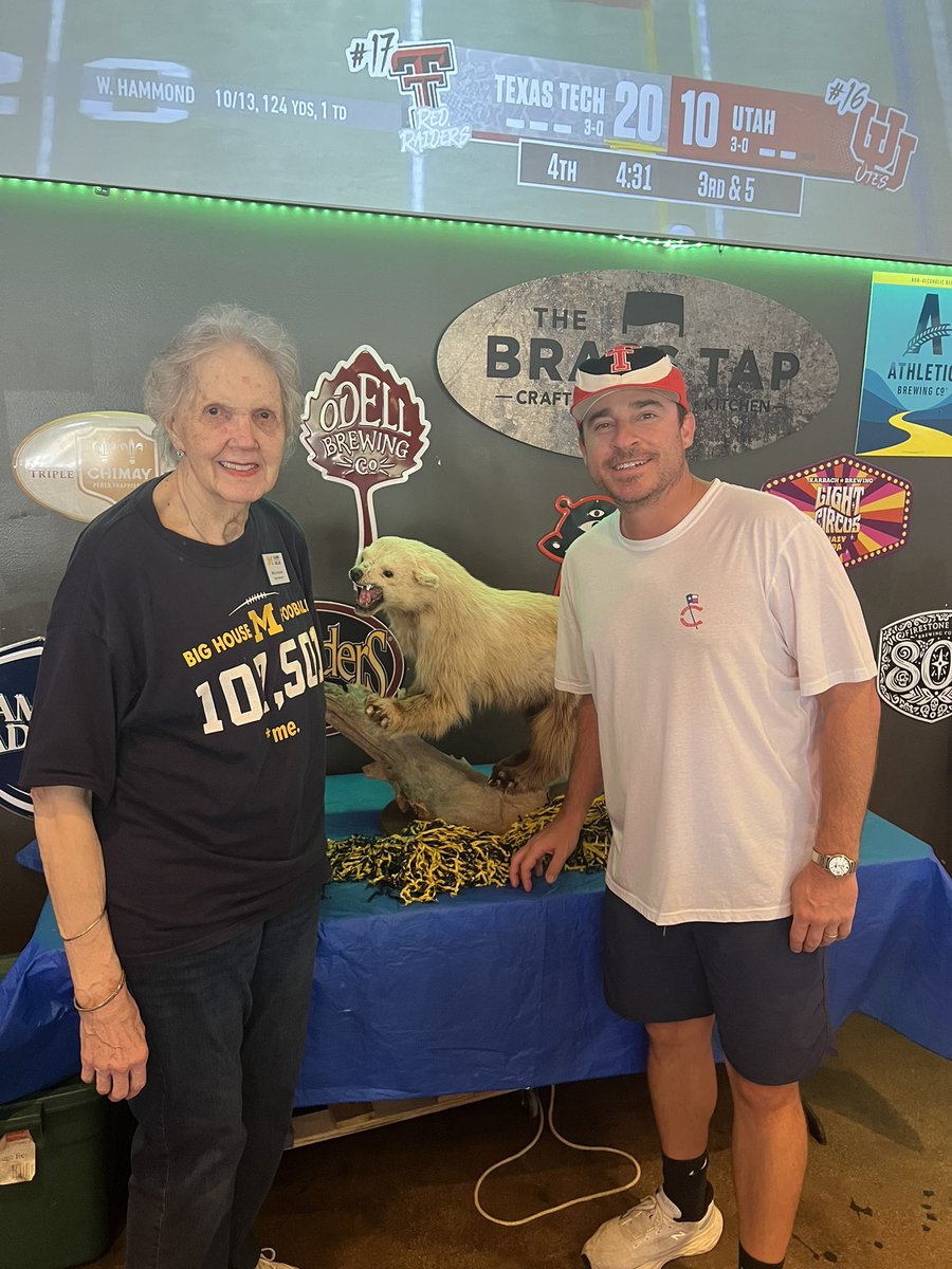 Tronseng's tweet image. Molly one of the greatest Michigan fans I’ve met with her own Wolverine #GoBlue @stoolpresidente @BarstoolBigCat #WreckEm