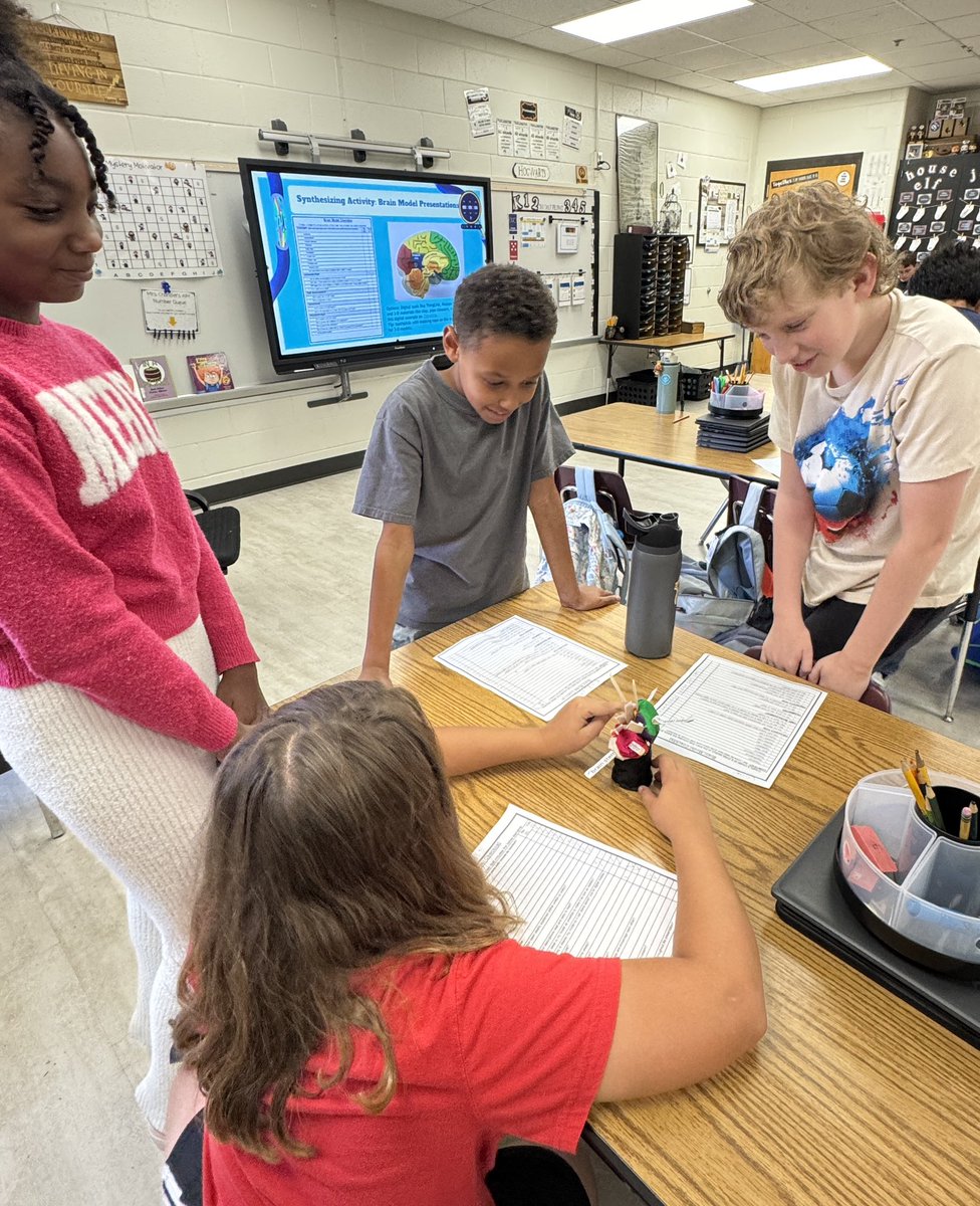 Chelsea Chandler tweet media