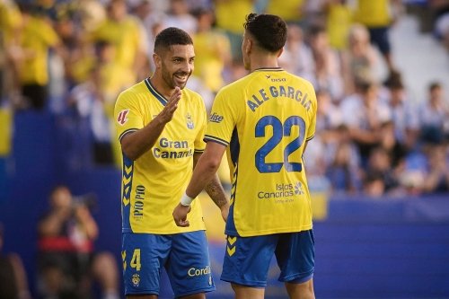 💛💙😍 ¡LOS 3 PUNTOS VIAJAN A GRAN CANARIA! La UD Las Palmas logra vencer 0-1 en Butarque, tras una primera parte dónde el equipo logró aguantar los golpes del CD Leganés, el partido cambió totalmente en la segunda, Ale marca y el equipo con ventaja númerica, aguanta el partido.