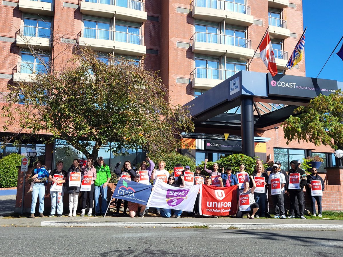 Unite Here Local 40 (@unitehere40) on Twitter photo Day 4 of the lockout!
โWe want to work, but not at poverty wages,โ said Melissa Irvine, housekeeper. โThis is our livelihood, we will not back down.โ
Read more: bit.ly/4mwwO0X
Thanks to <a href="/gvta/">Victoria Teachers</a> , <a href="/UniforTheUnion/">Unifor</a> , and <a href="/seiulocal2can/">SEIU Local 2</a> for standing with us
#bcpoli #bclab Day 4 of the lockout!
โWe want to work, but not at poverty wages,โ said Melissa Irvine, housekeeper. โThis is our livelihood, we will not back down.โ
Read more: bit.ly/4mwwO0X
Thanks to <a href="/gvta/">Victoria Teachers</a> , <a href="/UniforTheUnion/">Unifor</a> , and <a href="/seiulocal2can/">SEIU Local 2</a> for standing with us
#bcpoli #bclab