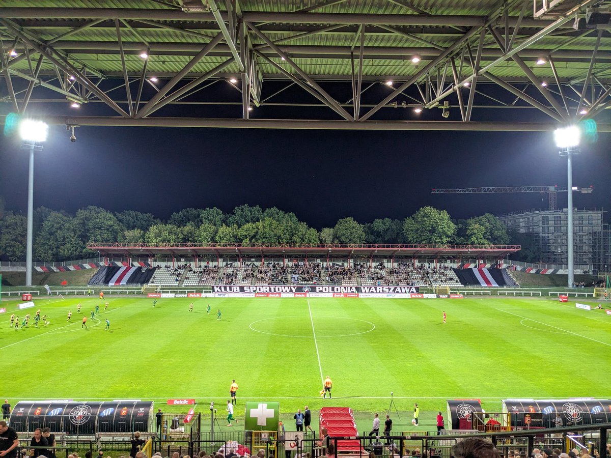 Eugeniogonza2's tweet photo. Hoy un poco de segunda polaca con el @Polonia1911 vs @MKSPuszcza.
#Betclic1Liga #POLPUN https://t.co/GOEz6wusaH