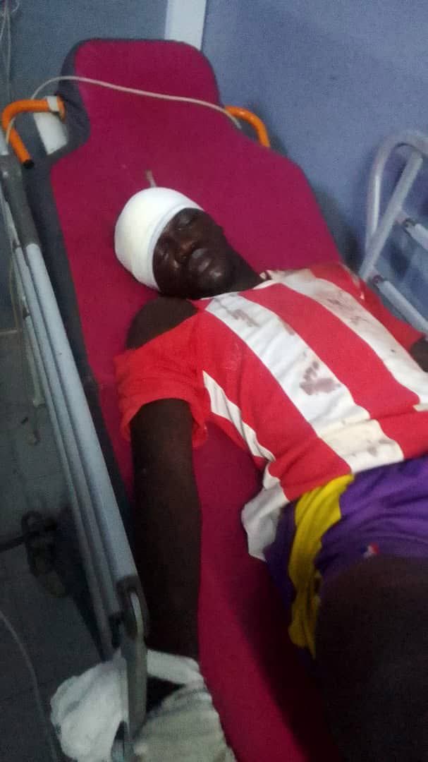 PalatyrDiouf1's tweet photo. Boy bi dafa def choc moto Jakarta migui hôpital régional dafa nek dans le coma. Kouko xam rk wala ay mbokam mou woté si numéro bi : +221 77 605 85 93 https://t.co/YVtOwHhYyQ