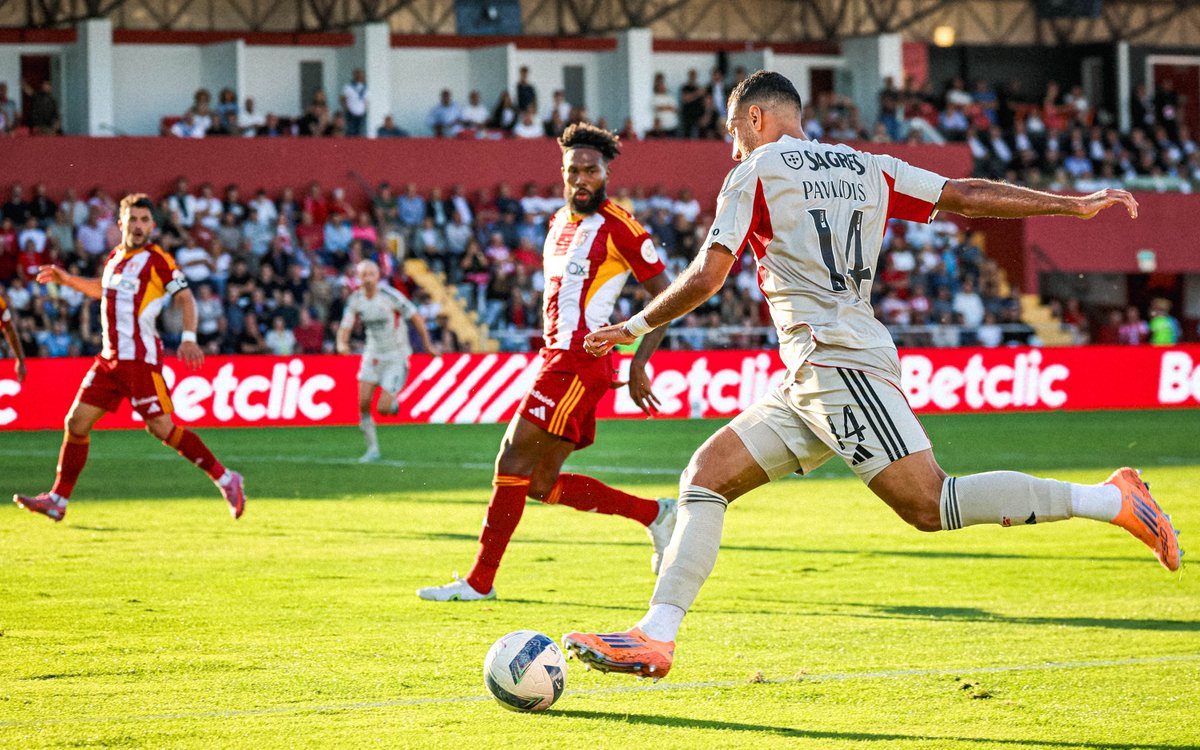 SLBenfica's tweet photo. 🎞 Clicks da vitória de hoje.

#AFSSLB • #LigaPortugalBetclic https://t.co/37CRlZ3Ecg
