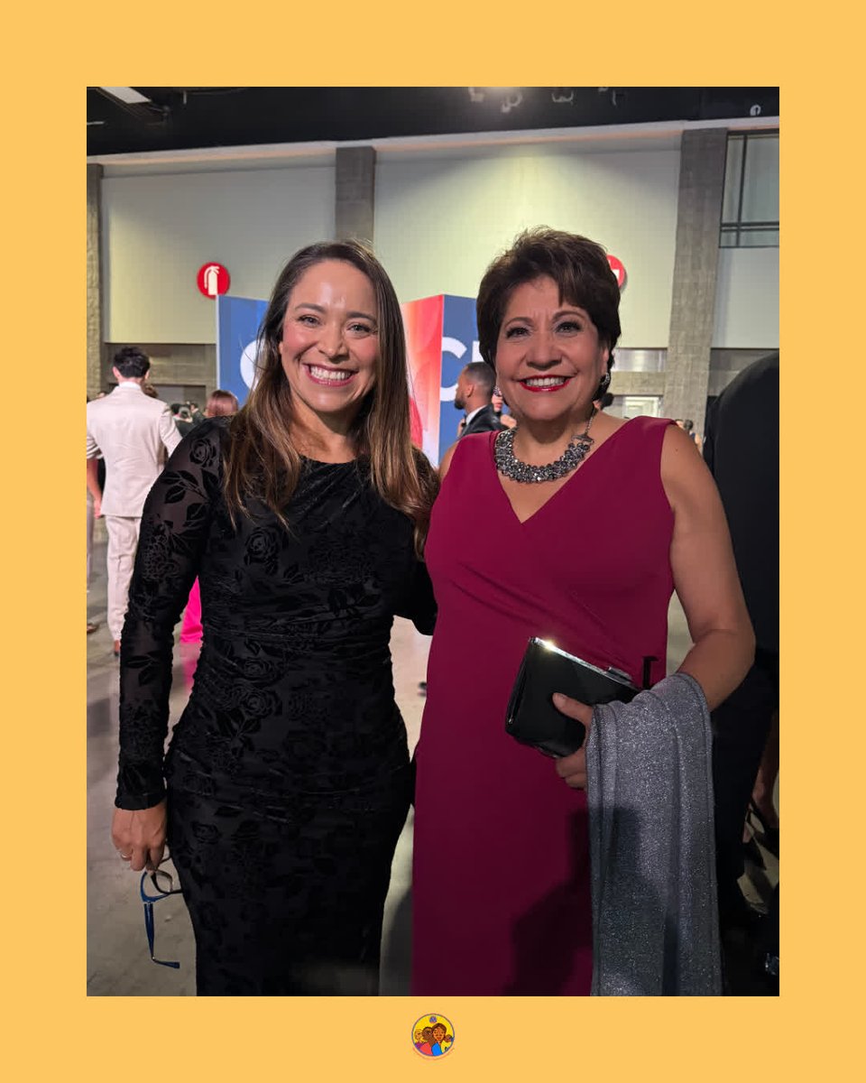 MamasConPoder's tweet image. ¡Fue un honor estar con otros líderes latinos en la Conferencia de Liderazgo del Instituto del Caucus Hispano del Congreso 2025!

Este fue un espacio poderoso para reflexionar sobre el momento histórico que estamos viviendo y estrategizar juntos el camino a seguir.

#CHCI2025