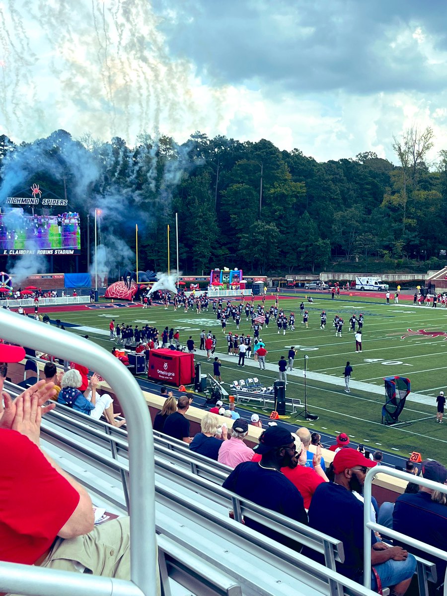 MsAmis_Math's tweet image. Thank you @Spiders_FB for having Elko football out to the game today! Great first quarter before the storm started! 🏈@ElkoMiddle