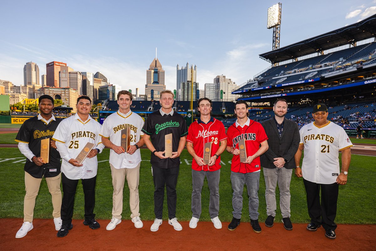 GSOHoppers's tweet image. Congrats to Connor Wietgrefe for being the 2025 Pirates Community Commitment Program winner for the Grasshoppers!

Over the 2025 season, Connor spent numerous hours volunteering and making a meaningful impact in the Greensboro community.